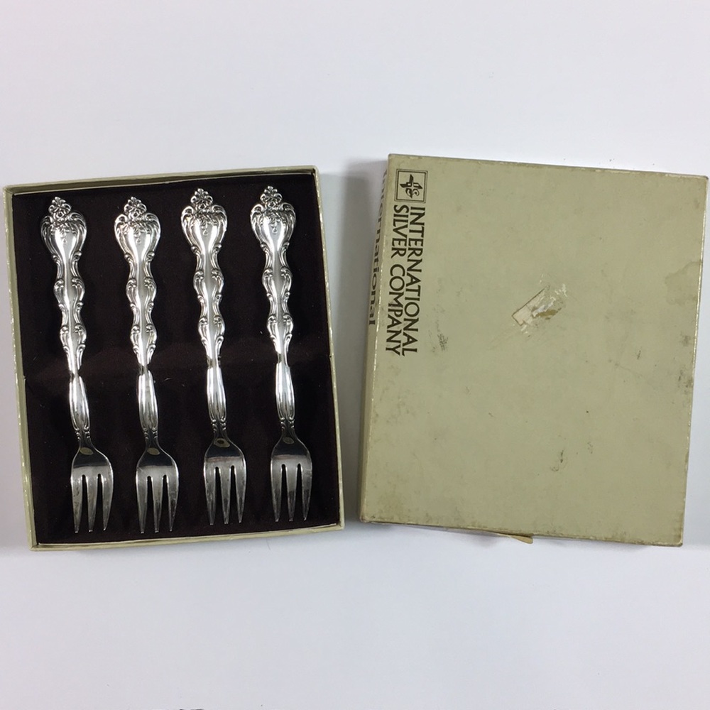 International silver company 4 set cocktail forks